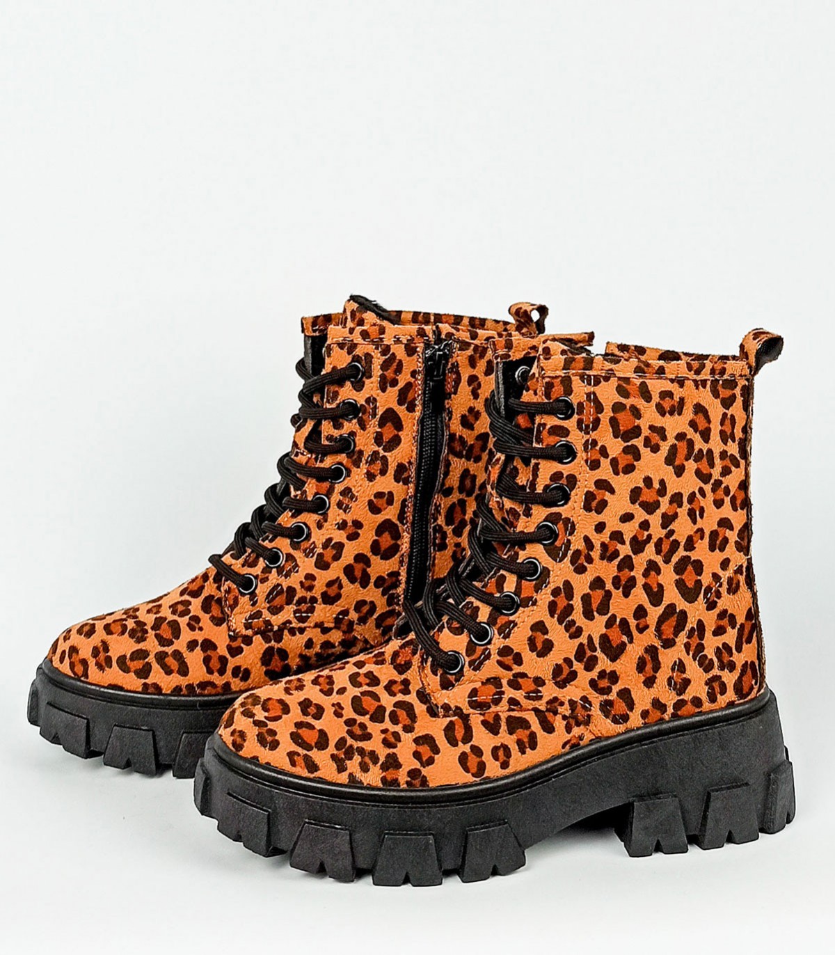 PRINTED BOOTS